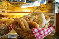 Hoagascht – Frisch gebackene Fastenbrezen der Bäckerei Binggl