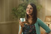 Community – Annie (Alison Brie) hat eine blühende Fantasie ...