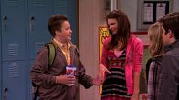 iCarly – Gibby (Noah Munck, l.), Tasha (Emily Ratajkowski, 2.v.l.)