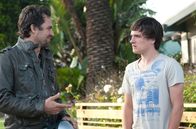 The Kids Are All Right – Paul (Mark Ruffelo, l.) verbringt neuerdings viel Zeit mit seinem Sohn Laser (Josh Hutcherson).
