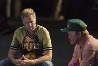 No Activity – Adrian (Will Ferrell, l.); Angus (Jesse Plemons, r.)