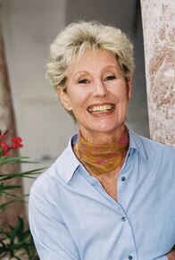 Schlosshotel Orth – Lotte Ledl (Anna Kofler).