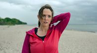 Unschuldig - Der Fall Julia B. – Julia Brandt (Emily Cox).