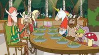Super Happy Magic Forest – Blümchen, Herbert, Hufius, Twinkle und Tupfen (rechts) brauchen die Hilfe der Waldelfen Windstill, Feuerdrill und Nym (links ). Nur sie wissen, wie die Waffe des Rätselmeisters - der Zauberhut Auge von Vernon - zu besiegen ist. Doch die Waldelfen sind stolze Wesen.