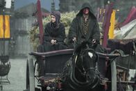 Vikings – Igor (Oran Glynn O'Donovan, l.); Ivar (Alex Høgh Andersen, r.)