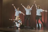 The Goldbergs – (v.li.) Stephanie Courtney (Essie Karp), Wendi McLendon-Covey (Beverly Goldberg), Jennifer Irwin (Virginia Kremp), Mindy Sterling (Linda Schwartz).