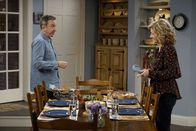 Last Man Standing – Mike (Tim Allen, l.); Vanessa (Nancy Travis, r.)