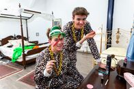 Digiclash: Der Generationen-Contest – Die Vorbereitungen für das Special-Battle laufen auf Hochtouren. Louis und Tim vom Team "Real" bereiten sich auf ihren großen Auftritt vor.