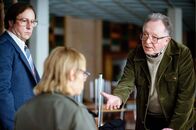 Gundermann – - Gundermann (Alexander Scheer) wird vom Parteisekretär (Bjarne Mädel) und Parteiveteran (Peter Sodann) zur Rede gestellt