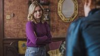 Ghosts – Rose McIver als Samantha.
