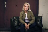 PULS Reportage – Moderatorin Ariane Alter.