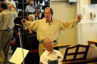 Meisterstücke – Nikolaus Harnoncourt bei Orchesterprobem in Wien.