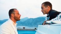 Im Rausch der Tiefe – Jacques (Jean-Marc Barr, re.) und Enzo (Jean Reno) fordern sich gegenseitig heraus.