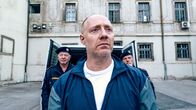 Tatort – Inkasso Heinzi (Simon Schwarz, vorne)