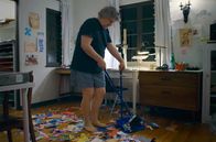 In Bed With Michel Gondry – Wenn der Schlaf partout nicht kommen will, macht Gondry die Nacht zum Tag und tobt sich kreativ aus.