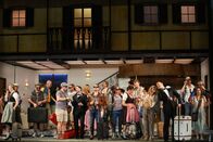 Im weißen Rössl – Szenenbild Ensemble, Chor der Volksoper Wien.