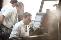Mayday - Alarm im Cockpit – Nachstellung: Ein Fluglotse aus New Orleans (gespielt von Craig Lauzon) hilft, den TACA-Flug 110 zu einer sicheren Landung zu führen, nachdem die Piloten gemeldet haben, dass beide Triebwerke ihrer 737 während eines heftigen Gewittersturms ausgebrannt sind. Der Lotse bietet alternative Flughäfen an und weist auf eine Autobahn direkt vor dem verunglückten Jetliner hin. Schließlich entscheiden sich die Piloten, das Flugzeug auf einem der Dämme von New Orlean abzusetzen. Sie werden als Helden gefeiert, weil sie die Notlandung durchgeführt haben, ohne dass einer der 38 Passagiere und 7 Besatzungsmitglieder an Bord ernsthaft verletzt wurde.