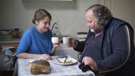 Das unbekannte Mädchen – L-R: Jenny Davin (Adèle Haenel), Le patient diabétique (Jean-Michel Balthazar)