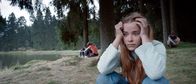 Kinokino Movienight: Raus – Judith (Milena Tscharntke) muss damit fertigwerden, dass der Plan der jungen Aussteiger seine Unschuld verloren hat.