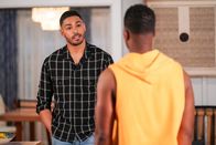 All American – (v.li.): Michael Evans Behling (Jordan Baker), Daniel Ezra (Spencer James).