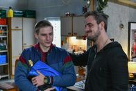 Alles oder Nichts – (v.l.n.r.) Basti Neumann (Lennart Borchert); Rocko Schwarz (Marc Barthel)