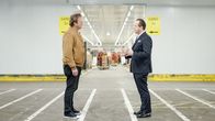 Dok 1 – L-R: Hanno Settele mit Robert Nagele (Vorstand BILLA).