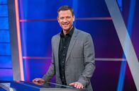 Meister des Alltags – Moderator Florian Weber freut sich auf gewitzte Kandidaten, kniffelige Fragen und überraschende Antworten beim Wissensquiz "Meister des Alltags".