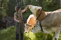 Ich, Bauer – Nebenher arbeitet Miriam auch noch als Hirtin auf einer Alm.