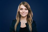RESPEKT kompakt – Moderatorin Sabine Pusch.