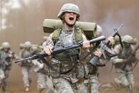 Major Movie Star – Im Boot Camp wird niemand geschont - auch nicht der ehemalige Filmstar Megan Valentine (Jessica Simpson) ...