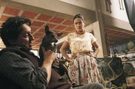 Frida – Diego Rivera (Alfred Molina, l.); Frida Kahlo (Salma Hayek, r.)