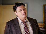 Young Sheldon – George Cooper sen. (Lance Barber)