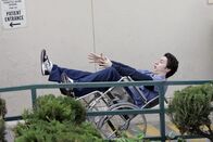 Scrubs - Die Anfänger – J.D. (Zach Braff) hat ein Problem ...