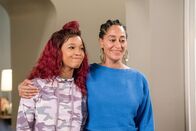 Black-ish – Quvenzhané Wallis (Kyra), Tracee Ellis Ross (Rainbow ‚Bow‘ Johnson).