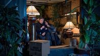 Drunk Parents – Frank Teagarten (Alec Baldwin, l.); Nancy Teagarten (Salma Hayek, r.)