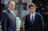 Die Firma – Auf Mitch McDeere (Tom Cruise, re.) warten einige Überraschungen. Sein Mentor Avery Tolar (Gene Hackman, li.) macht anfangs noch gute Miene zum bösen Spiel.; Zur ARTE-Sendung Die Firma Auf Mitch McDeere (Tom Cruise, re.) warten einige Überraschungen. Sein Mentor Avery Tolar (Gene Hackman, li.) macht anfangs noch gute Miene zum bösen Spiel.