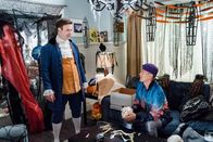 Single Parents – (v.li.): Taran Killiam (Will Cooper), Jake Choi (Miggy Park).