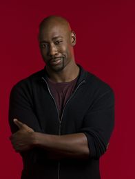 Lucifer – Amenadiel (D.B. Woodside)
