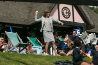 Inspector Barnaby – Auch Sarah Barnaby (Fiona Dolman) hat das Cricket-Fieber gepackt. Begeistert verfolgt sie das C10-Turnier.