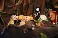 Unser Sandmännchen – Jan und Henry finden heraus, was eine Hexe beim Hochsprung, ein Frosch und eine Gitarre gemeinsam haben.