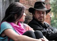 The Walking Dead – Princess (Paola Lázaro, l.); Eugene Porter (Josh McDermitt, r.)