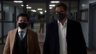 Bull – Benny Colón (Freddy Rodriguez, l.); Dr. Jason Bull (Michael Weatherly, r.)