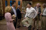 Party Down – Tony Carolla (Daran Norris, 2.v.l.); Ron Donald (Ken Marino, M.)