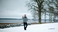 Verblendung – Journalist Mikael Blomquist (Daniel Craig) muss feststellen, dass Handy-Empfang im Norden Schwedens schwierig ist.