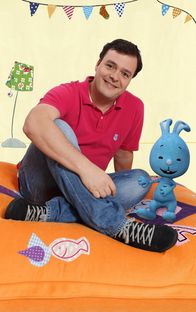 KiKANiNCHEN – Christian und Kikaninchen gehen gerne auf Entdeckungsreise. Montags bis freitags zwischen 6:10 und 10:25 Uhr sind sie bei KiKA zu sehen.
