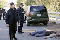 Navy CIS – L-R: Leroy Jethro Gibbs (Mark Harmon) und Anthony DiNozzo (Michael Weatherly)