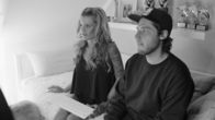 Streetphilosophy – Camgirl RoxxyX gibt wesentlich mehr von sich preis.