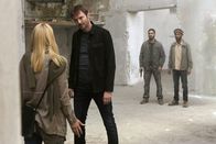 Homeland – Carrie Mathison (Claire Danes, l.); Yevgeny Gromov (Costa Ronin, r.)