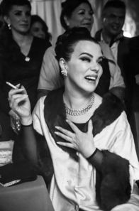 Arde Madrid – Ava Gardner (Debi Mazar)
