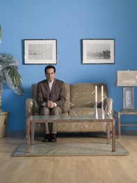 Monk – Monk (Tony Shalhoub) ist der wohl schrulligste Detektiv der TV-Krimigeschichte. Dieser Mann hat vor allem Angst: Vor Menschenmassen, vor Edelsteinen, vor Höhe, vor Dunkelheit und Dreck, vor Bakterien und sogar - vor Milch! Doch mit Hilfe der Krankenschwester Natalie versucht sich Monk als freischaffender Detektiv - und das äußerst Erfolgreich!
